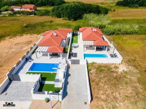 Villas Sabun - modern house with pool & jacuzzi, Privlaka